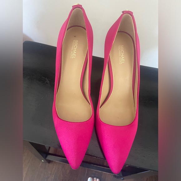 Ladies heels - Picture 1 of 4